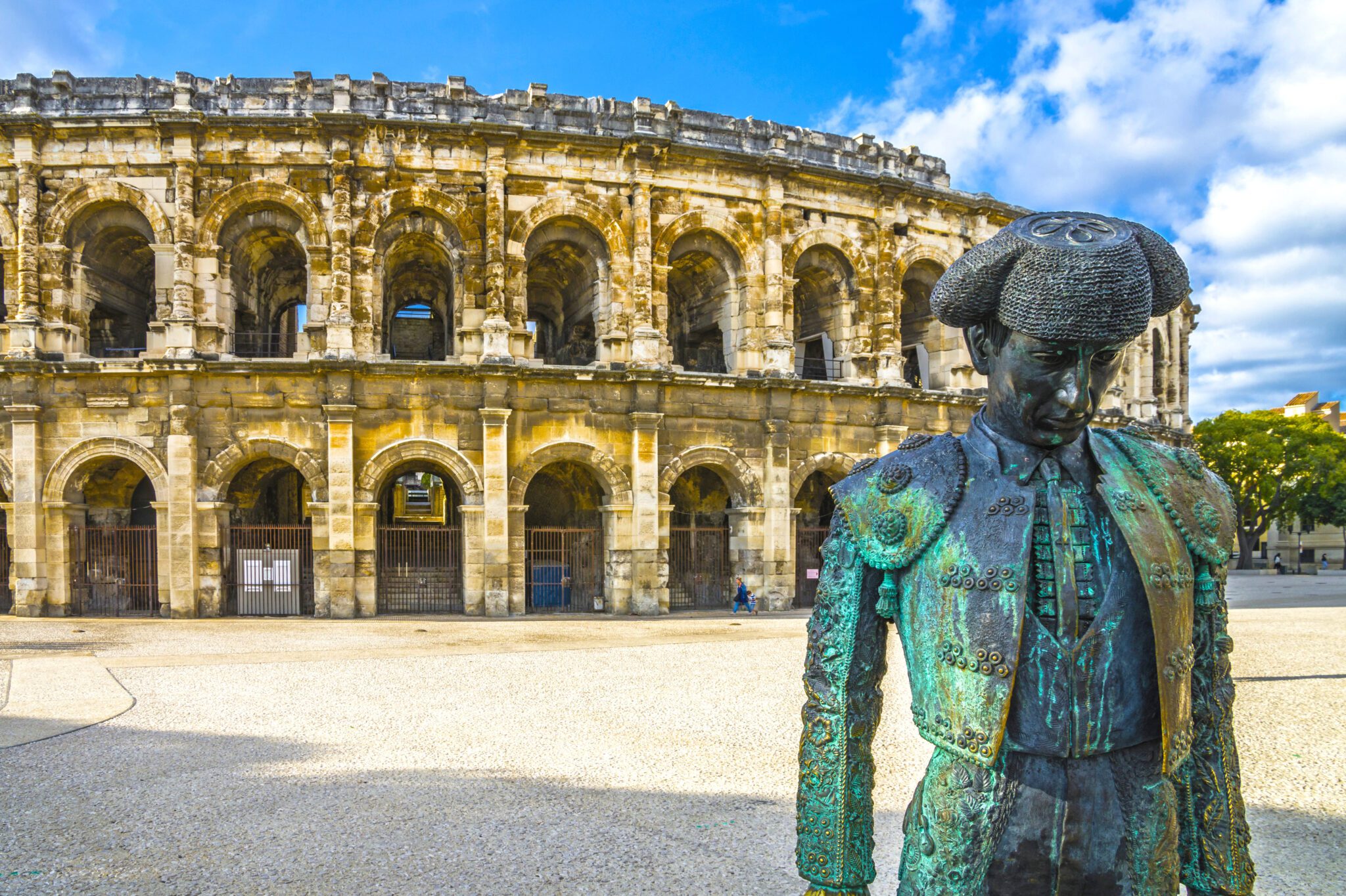 Arles-1-scaled image